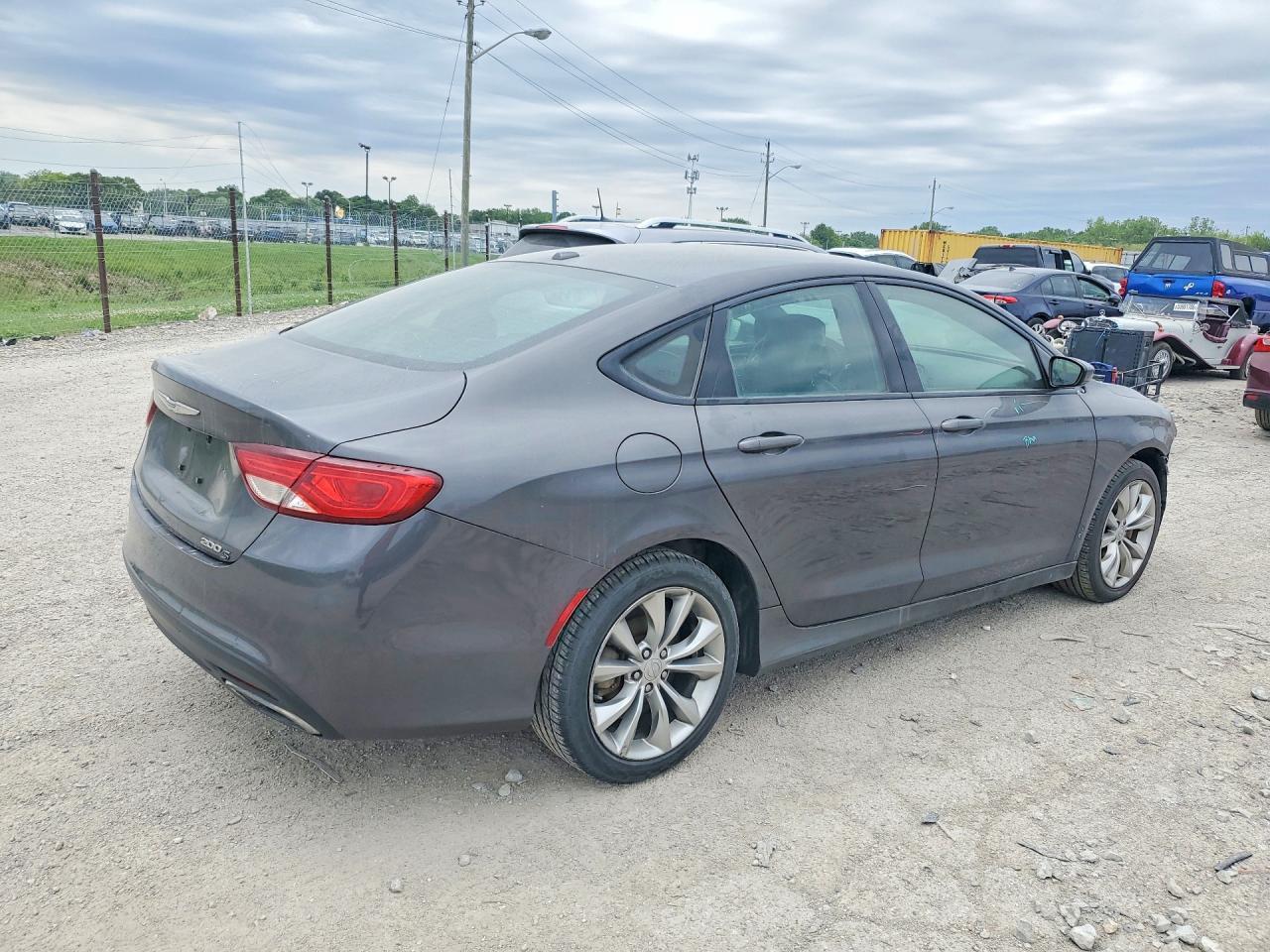2015 CHRYSLER 200