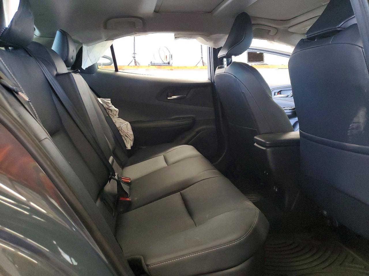 2024 TOYOTA PRIUS