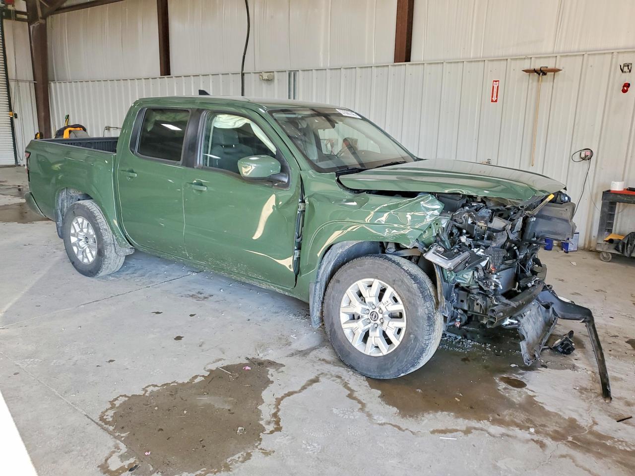 2023 NISSAN Frontier