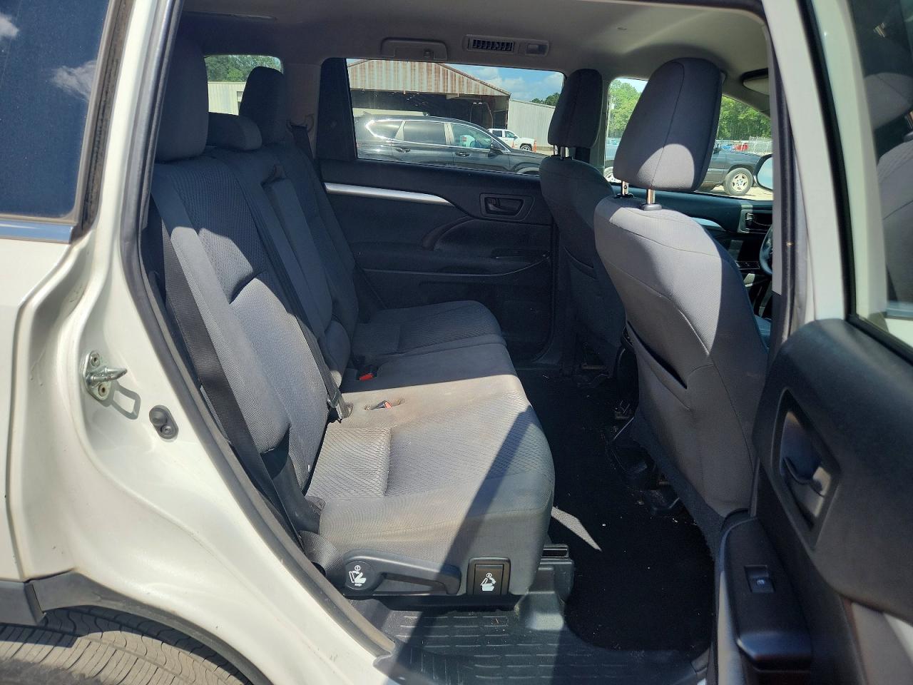 2015 TOYOTA HIGHLANDER