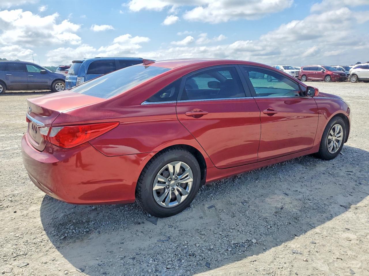 2013 HYUNDAI SONATA