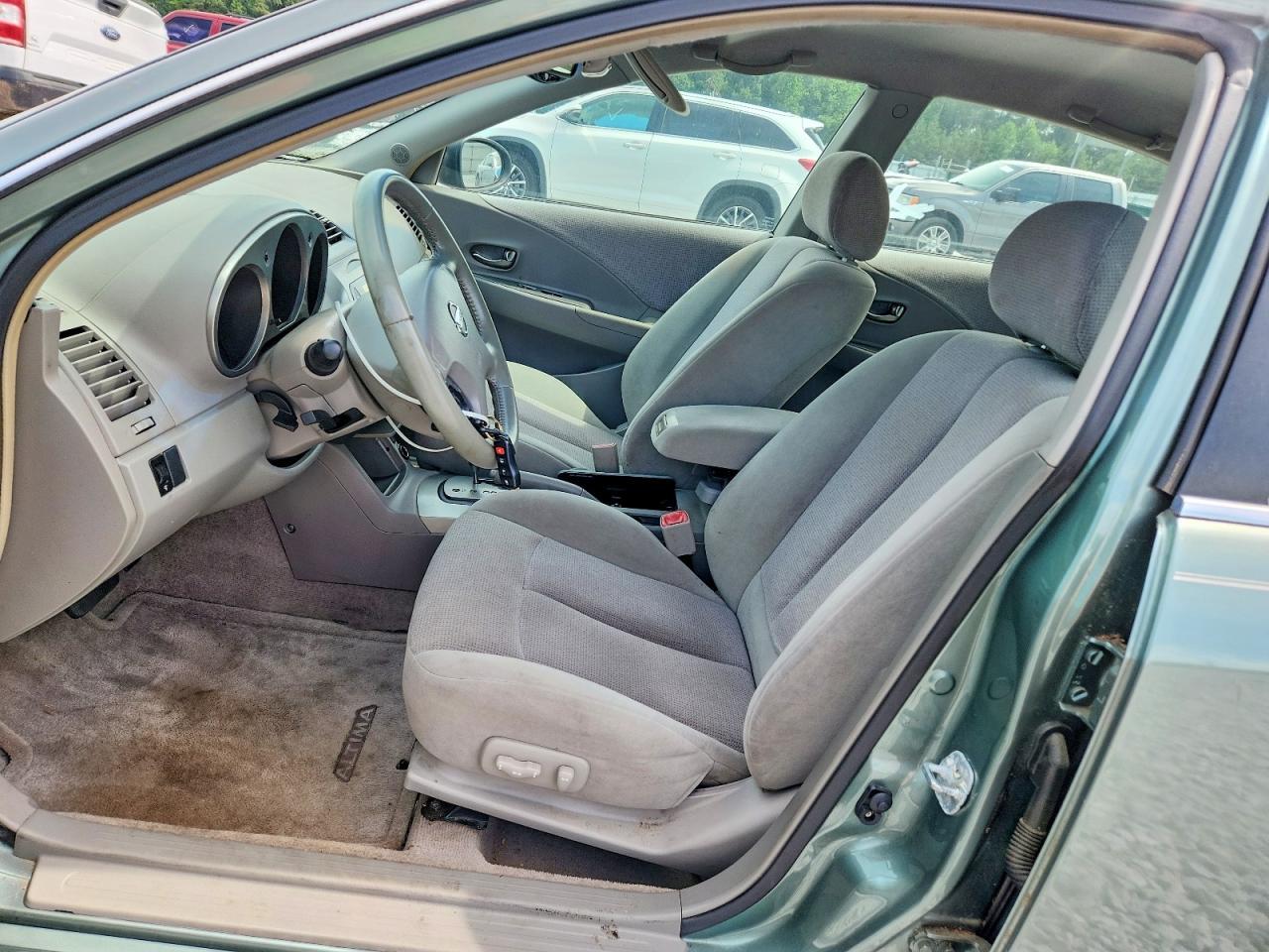 2004 NISSAN ALTIMA