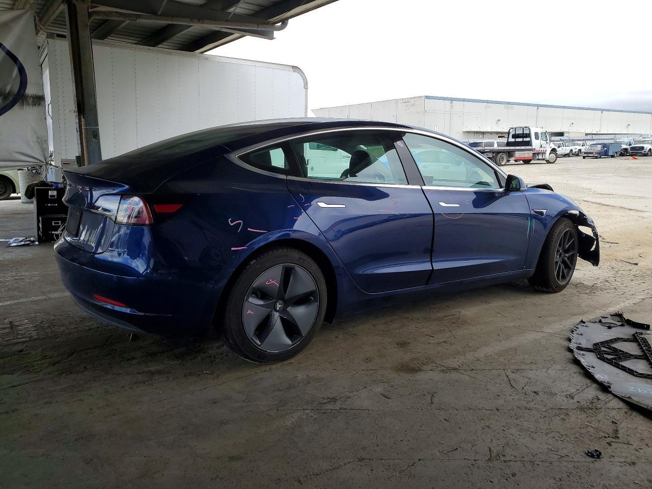 2019 TESLA MODEL 3