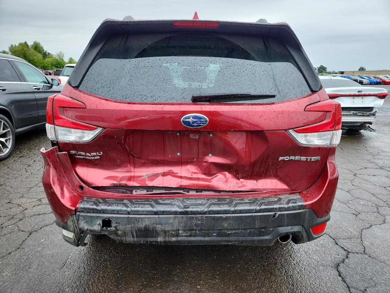2022 SUBARU FORESTER