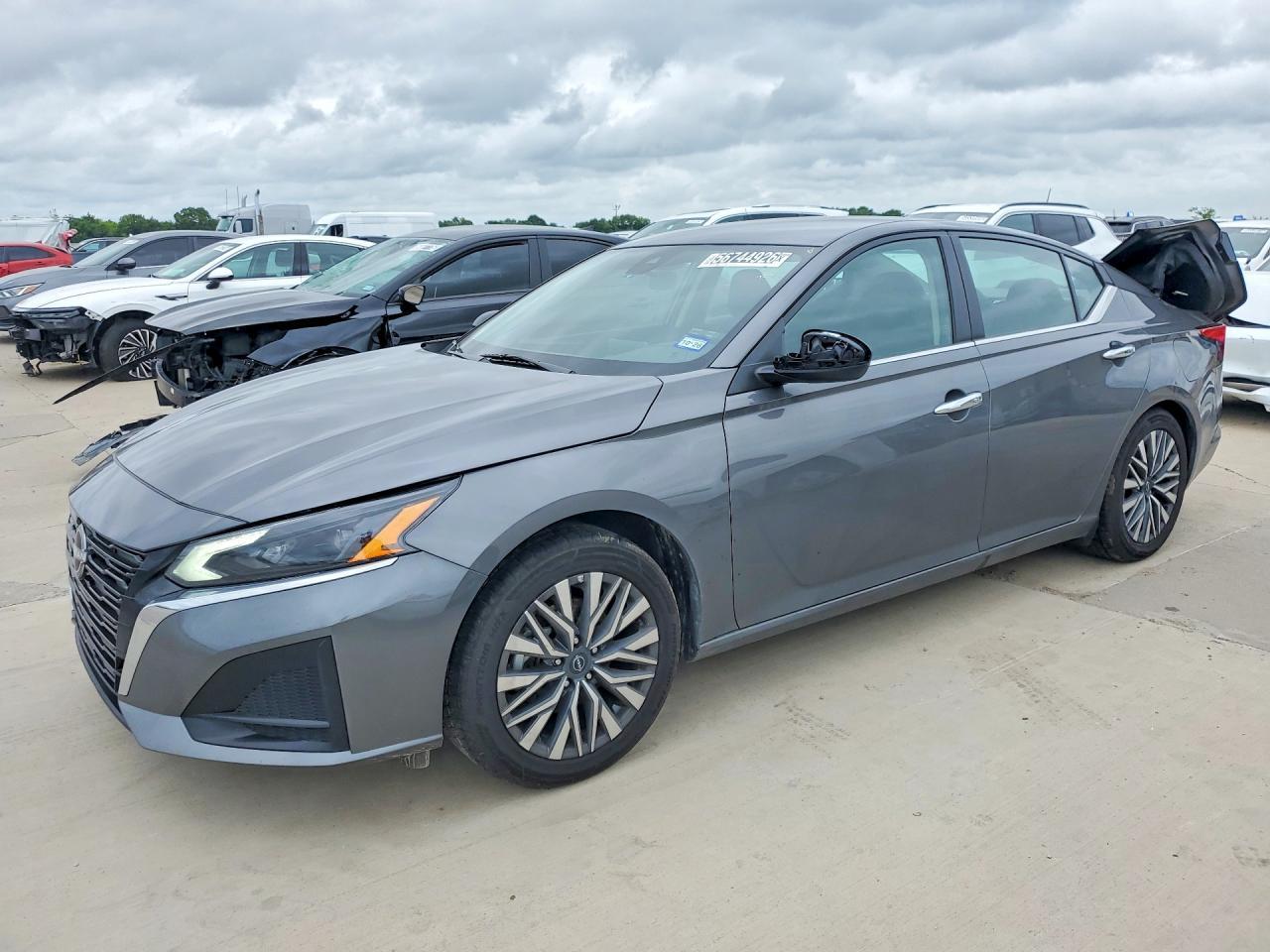 2025 NISSAN ALTIMA