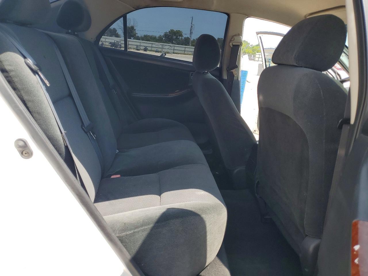 2004 TOYOTA COROLLA
