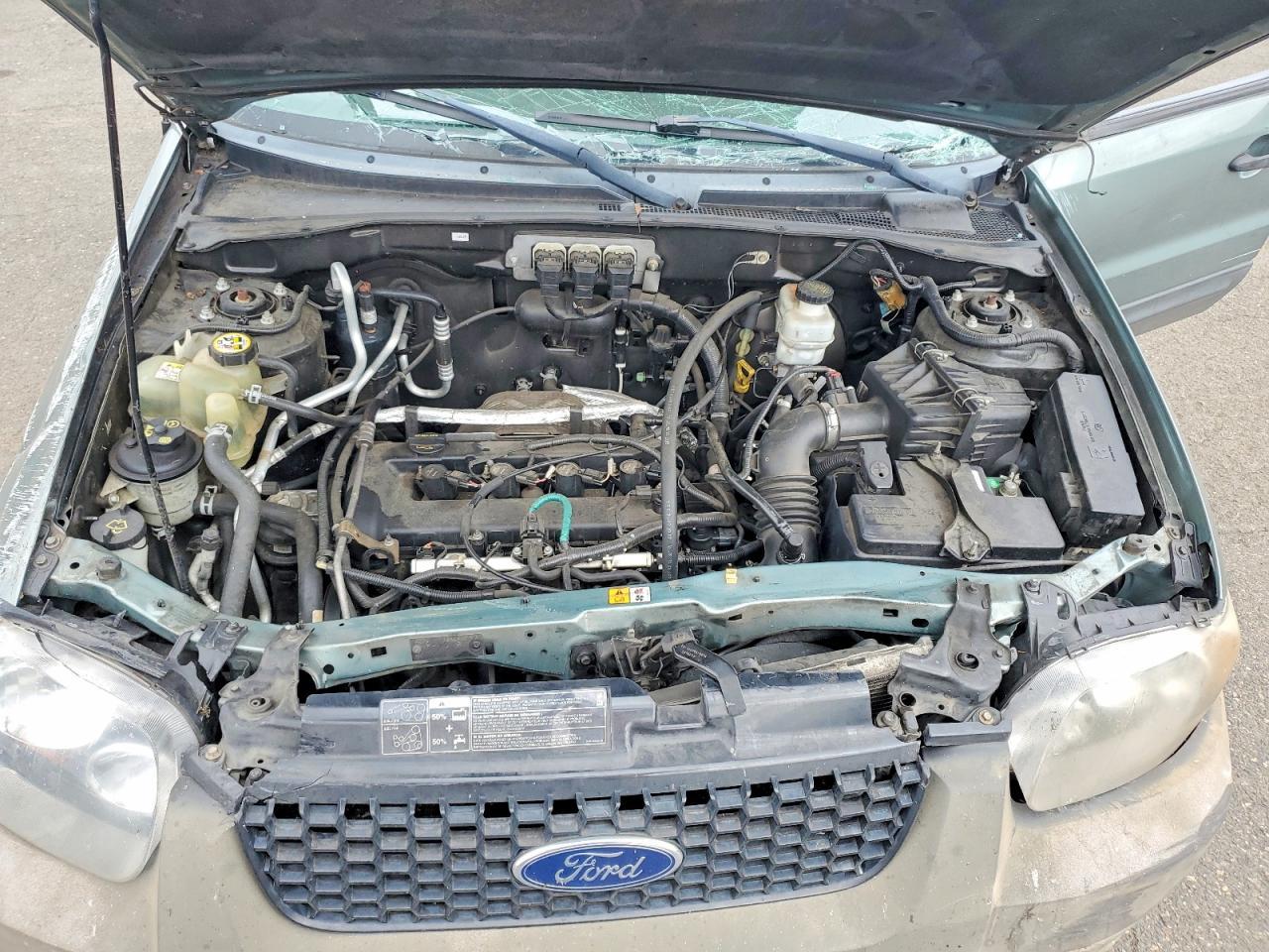 2005 FORD ESCAPE