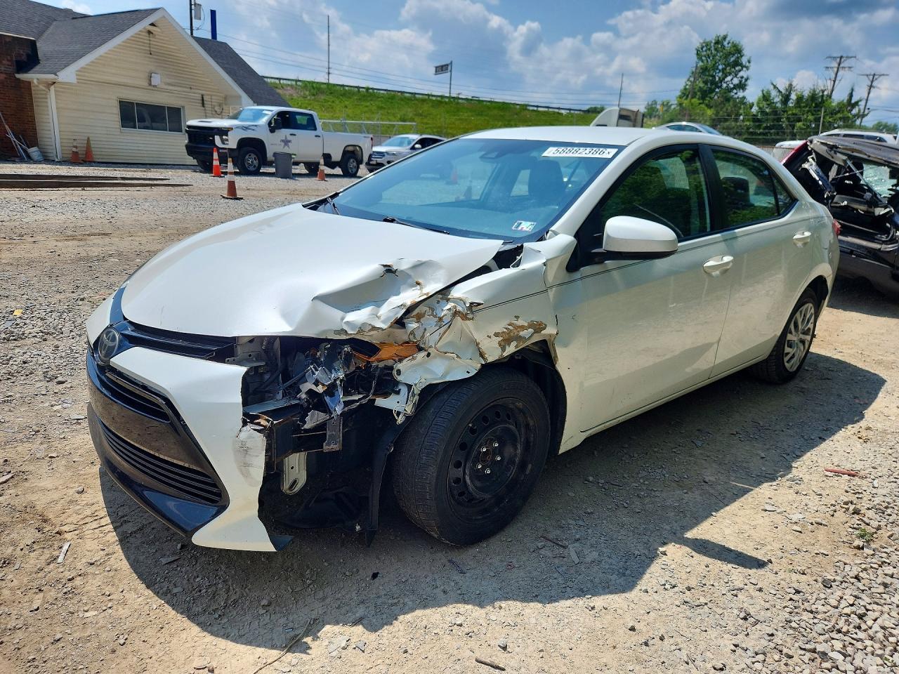 2017 TOYOTA COROLLA