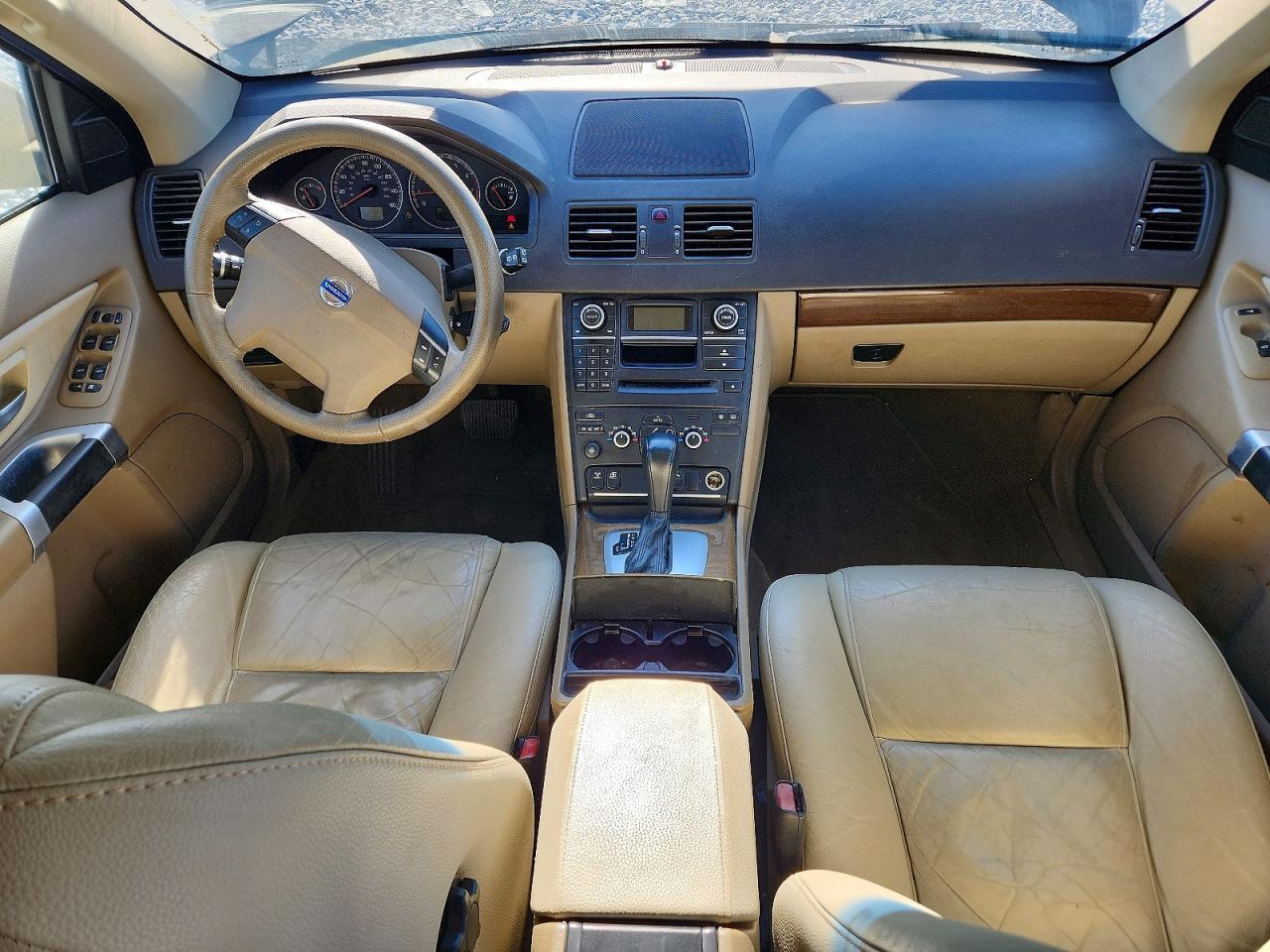 2010 VOLVO XC90
