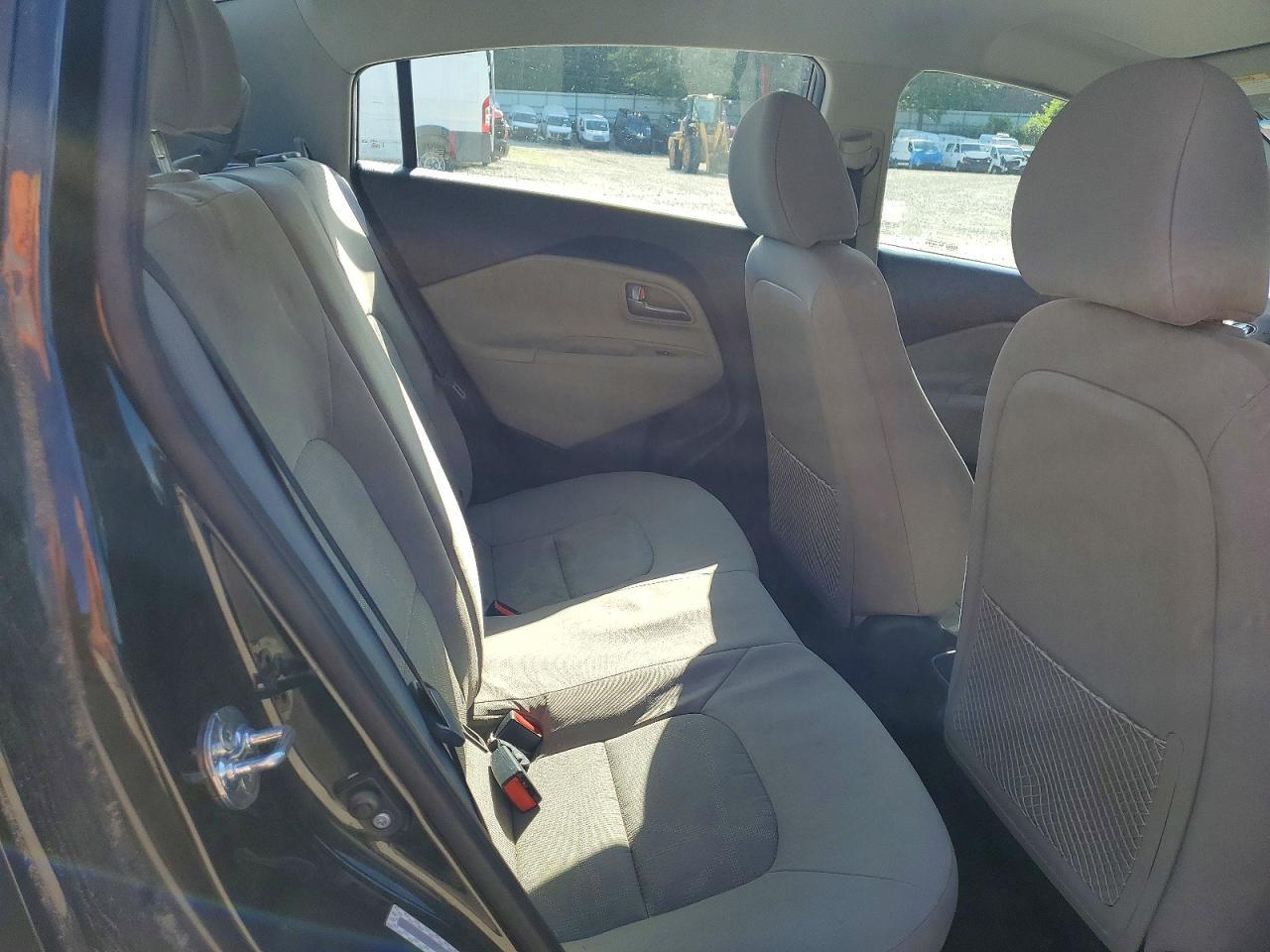 2015 KIA RIO