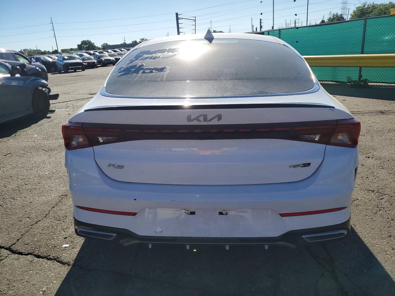 2022 KIA K5