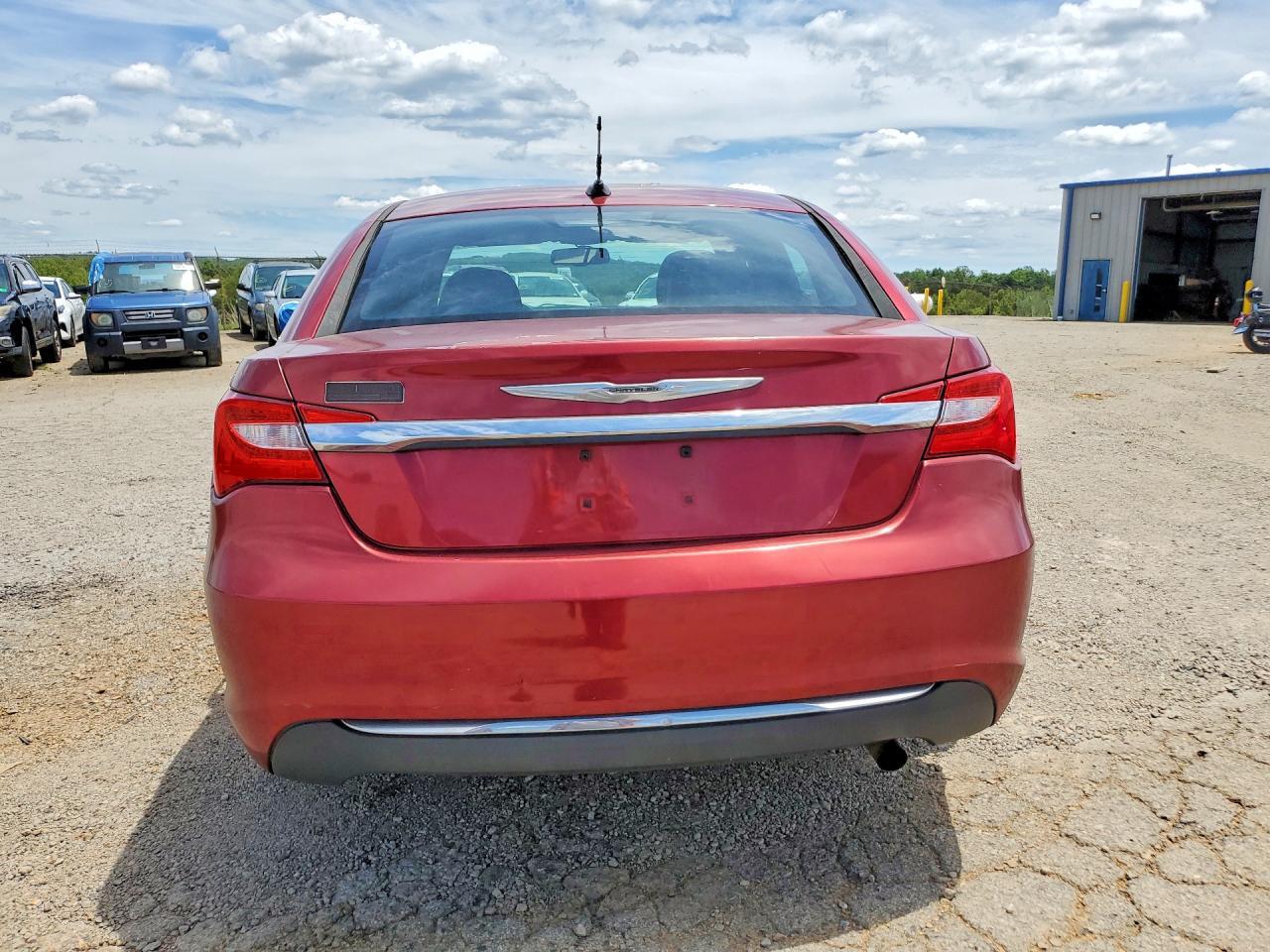 2013 CHRYSLER 200