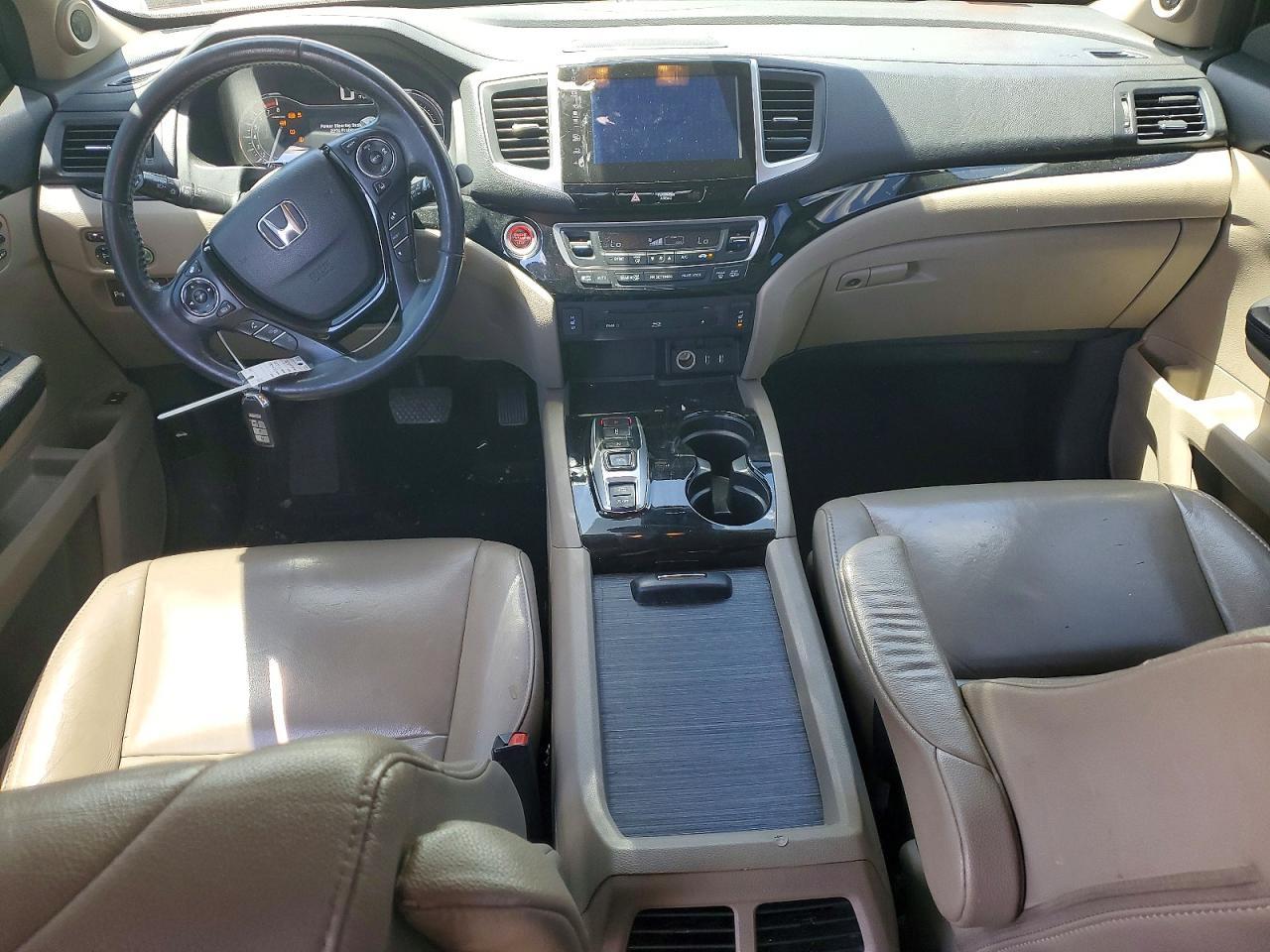 2017 HONDA PILOT