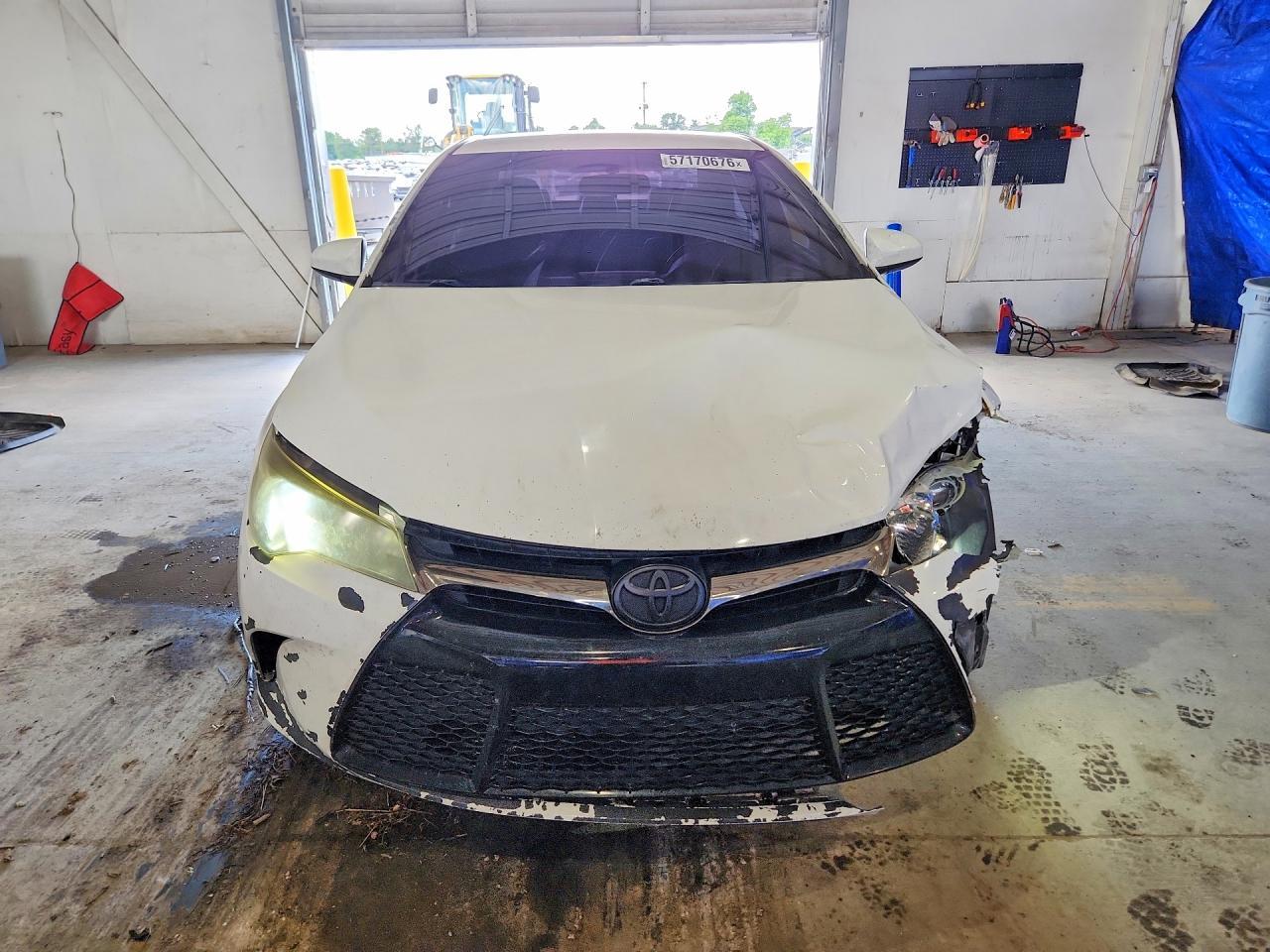 2015 TOYOTA CAMRY