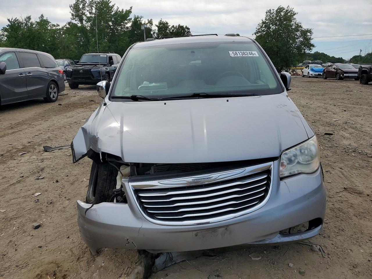 2015 CHRYSLER Town & Country