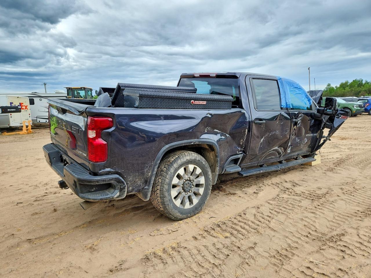2024 CHEVROLET Silverado