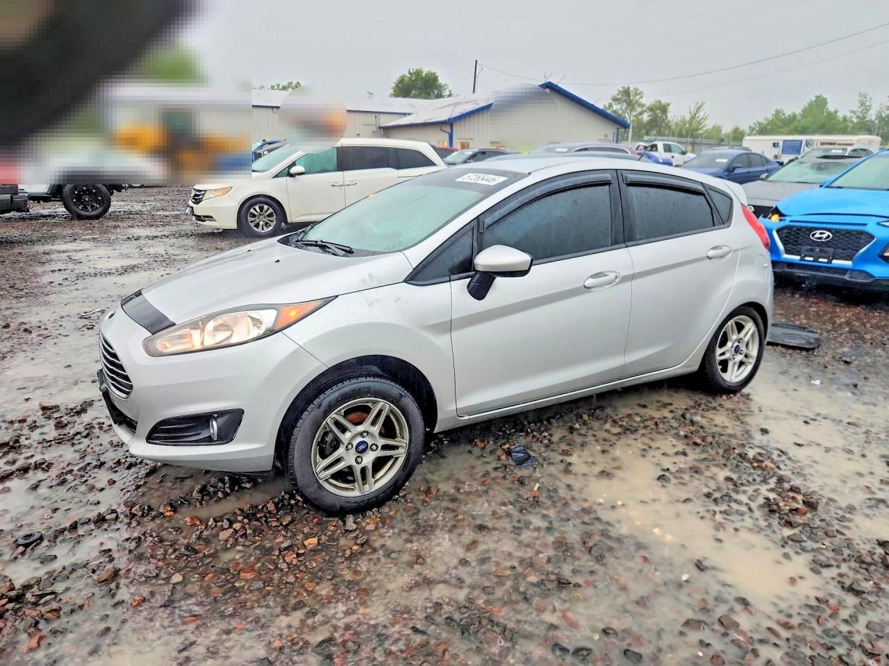 2017 FORD Fiesta