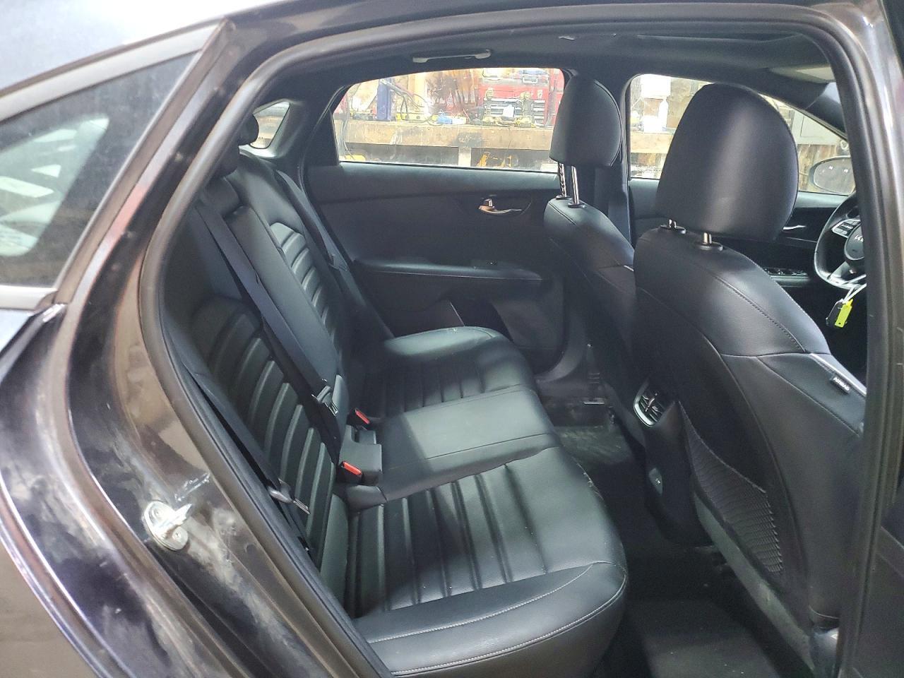 2023 KIA FORTE