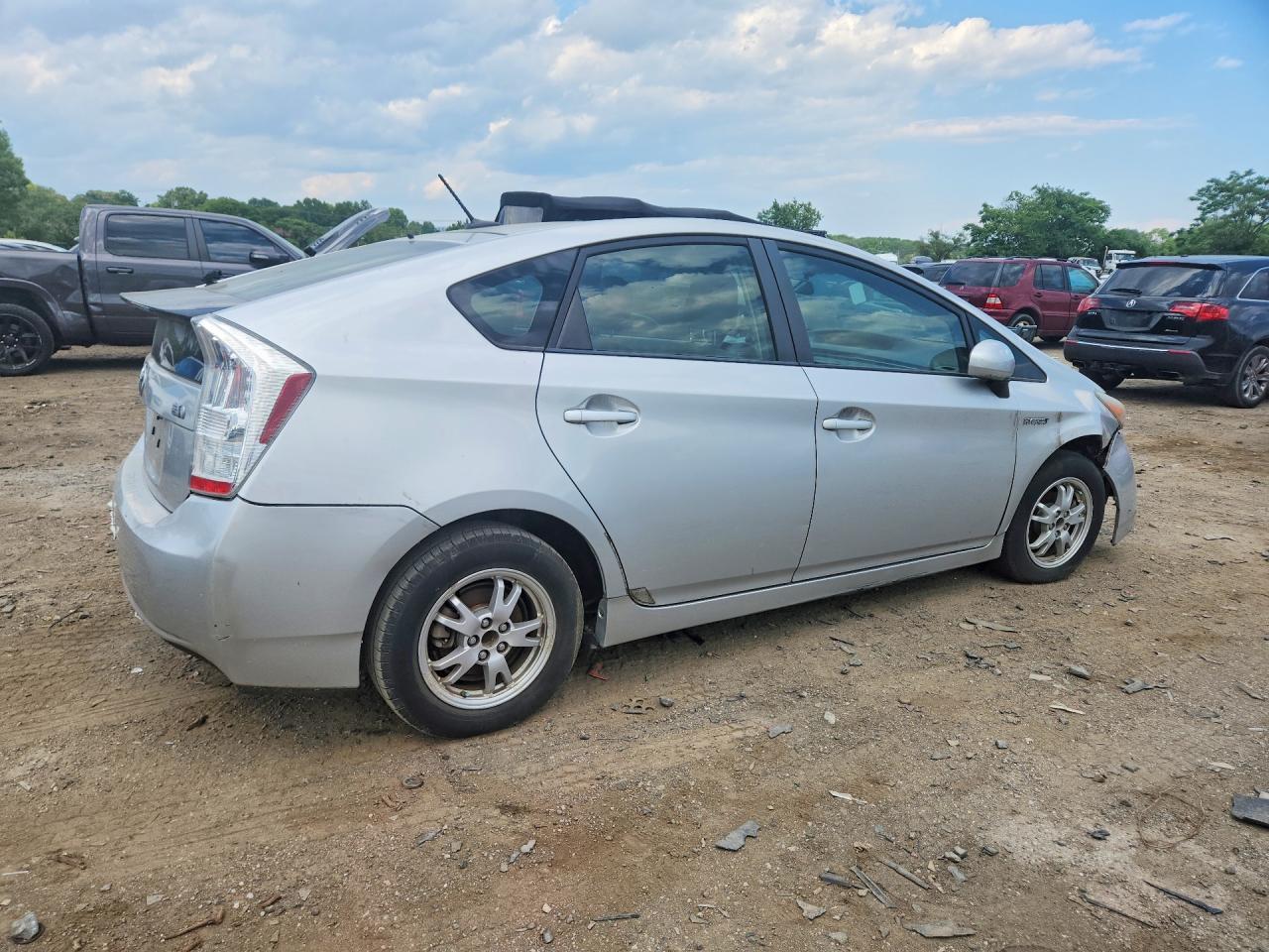 2011 TOYOTA PRIUS