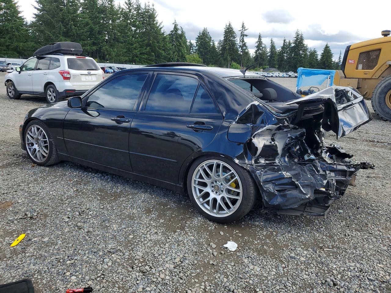 2001 LEXUS IS 300