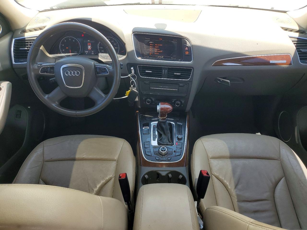 2011 AUDI Q5