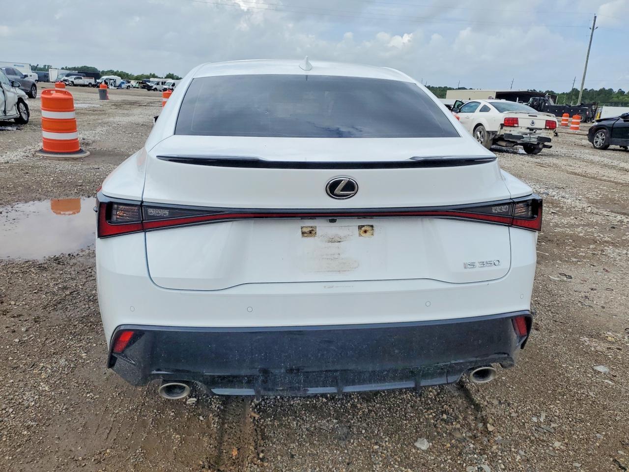 2023 LEXUS IS 350