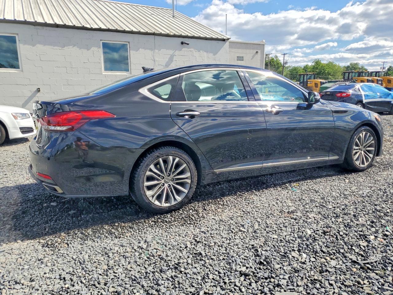2015 HYUNDAI GENESIS