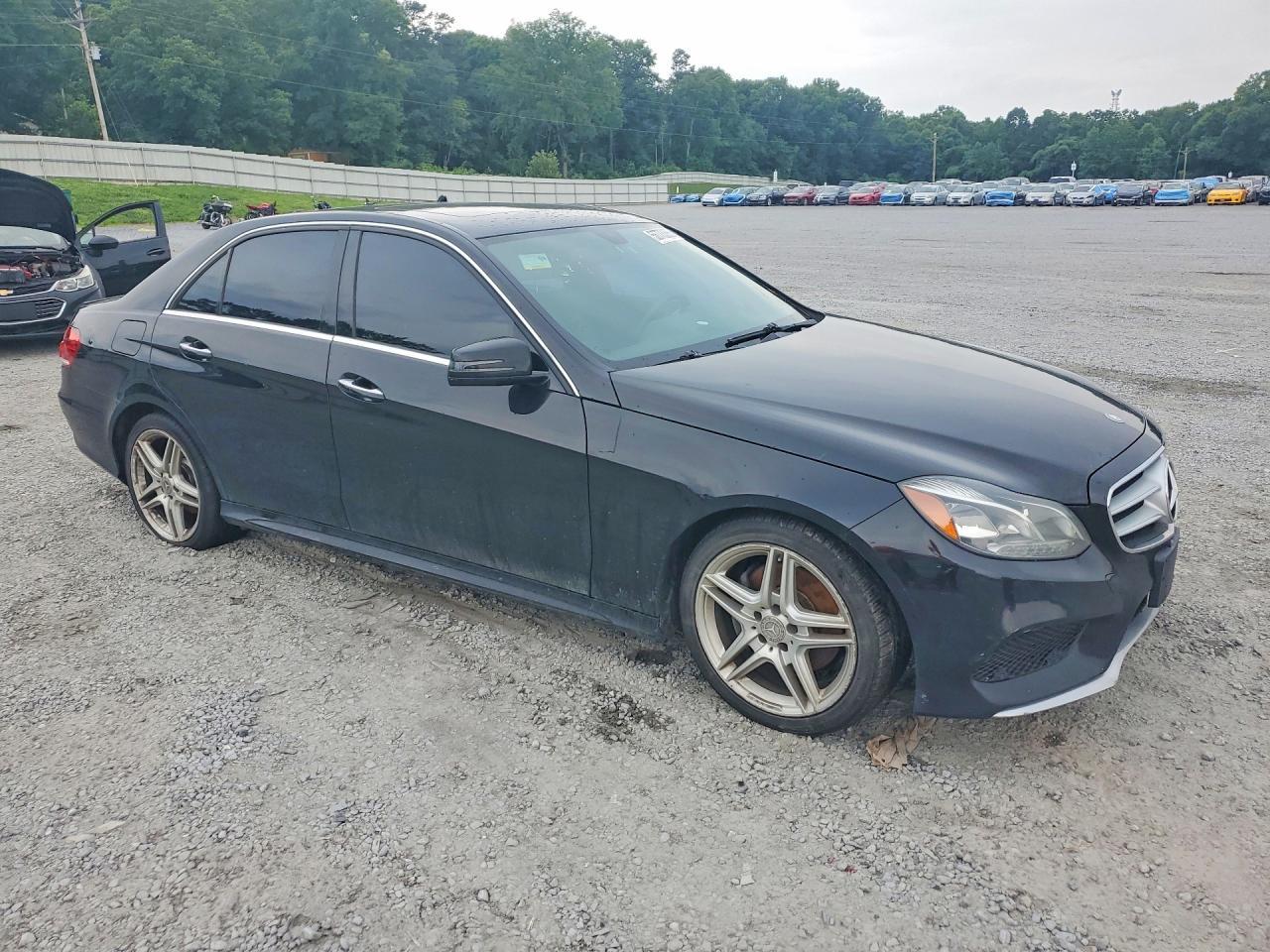 2014 MERCEDES-BENZ E-Class