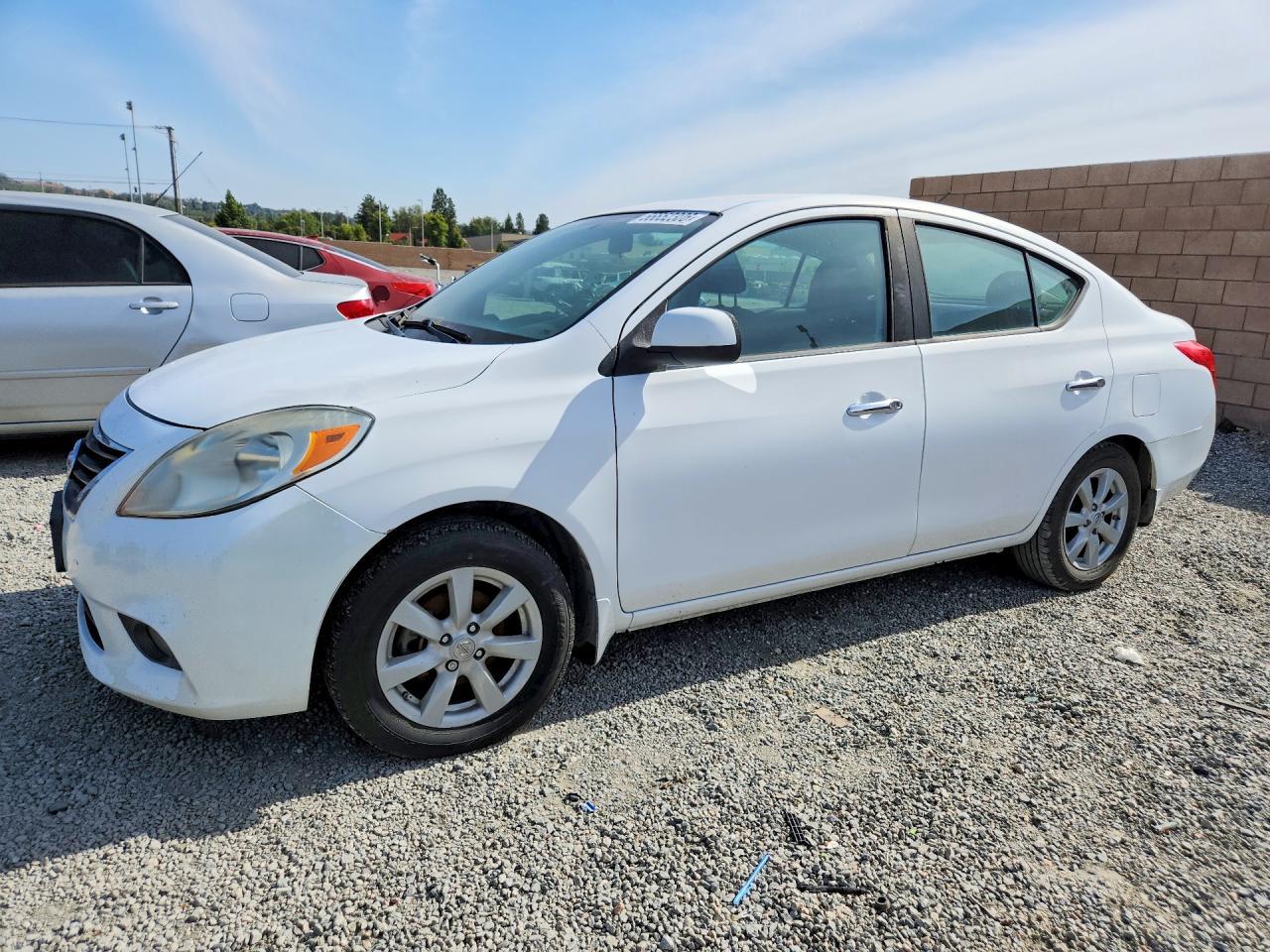 2012 NISSAN VERSA