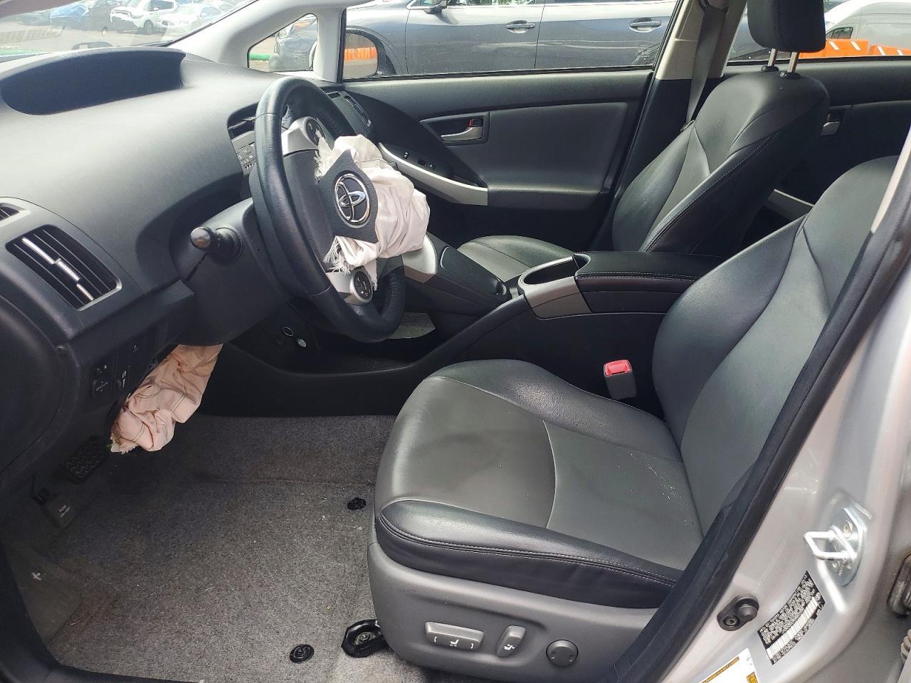 2013 TOYOTA PRIUS