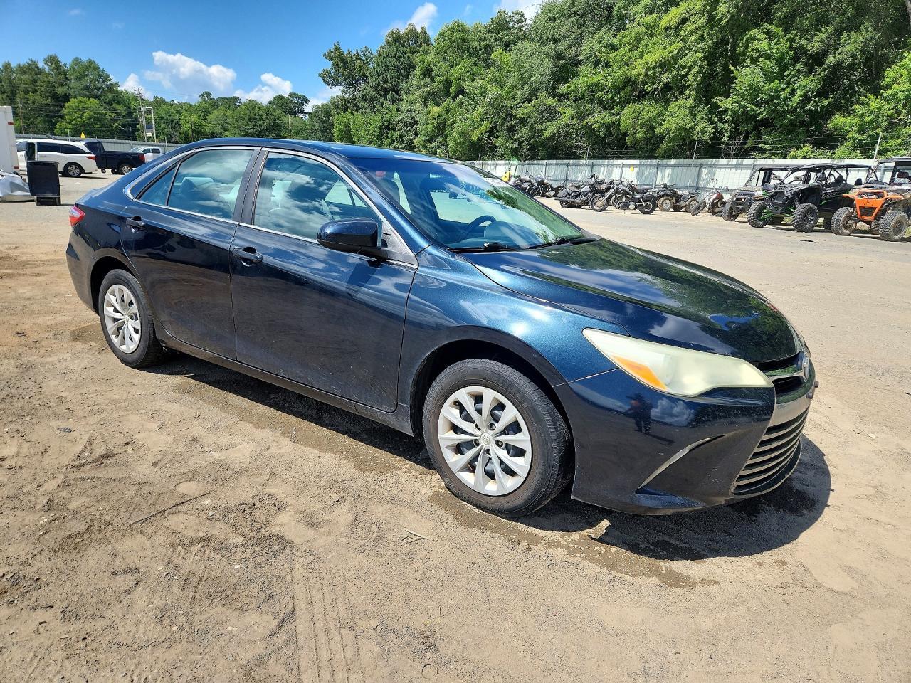 2016 TOYOTA CAMRY
