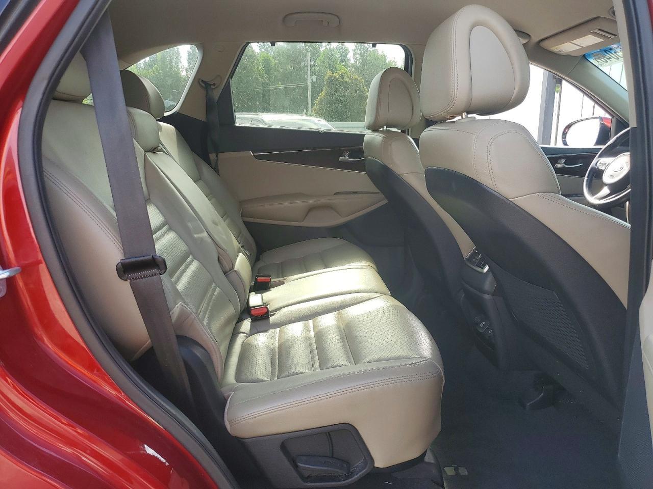 2016 KIA SORENTO