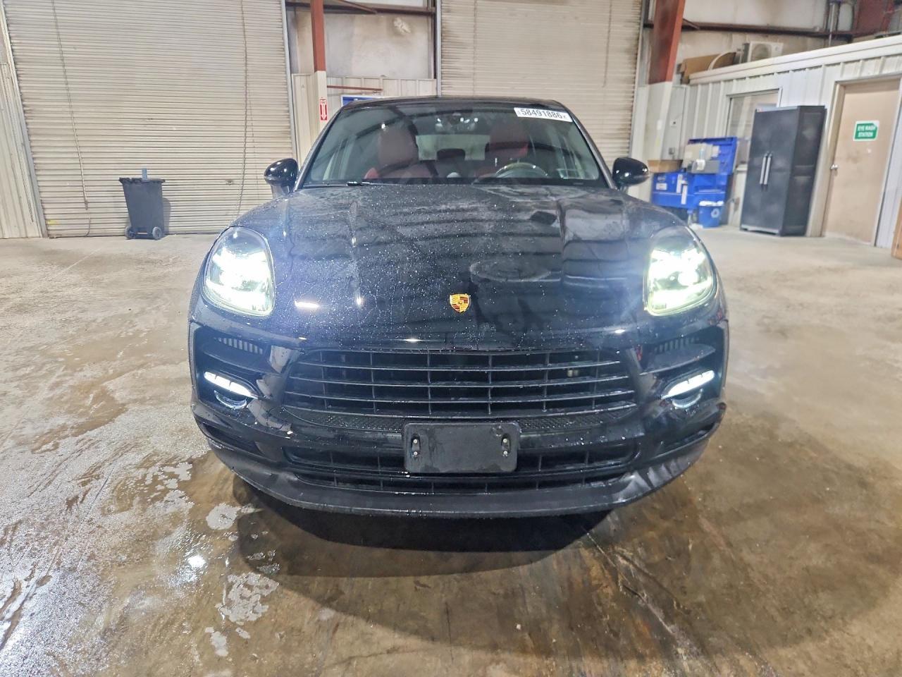 2021 PORSCHE Macan
