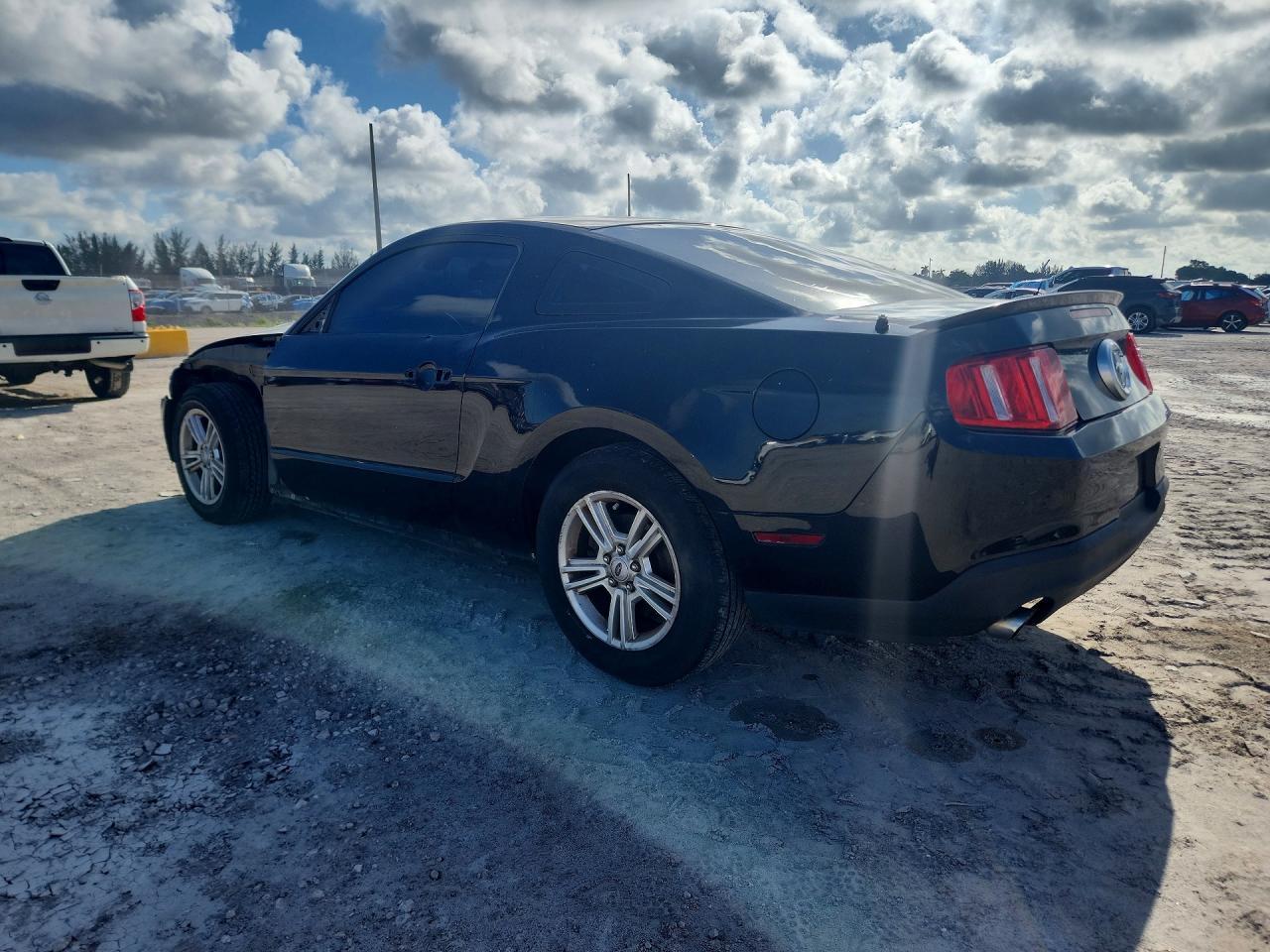 2012 FORD MUSTANG