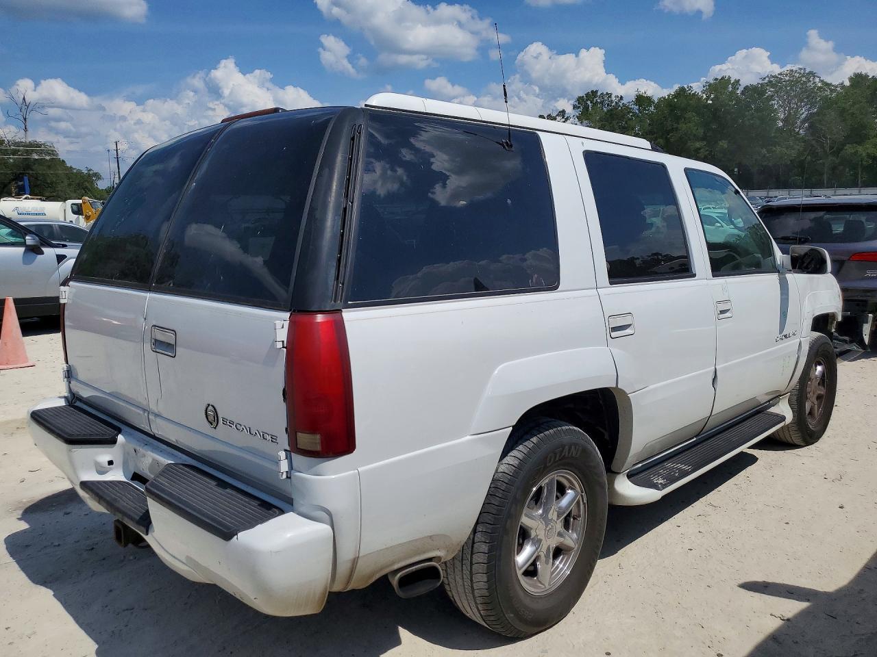 2000 CADILLAC ESCALADE