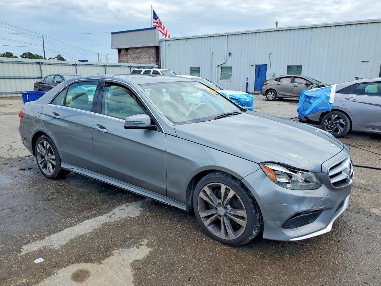 2014 MERCEDES-BENZ E-Class