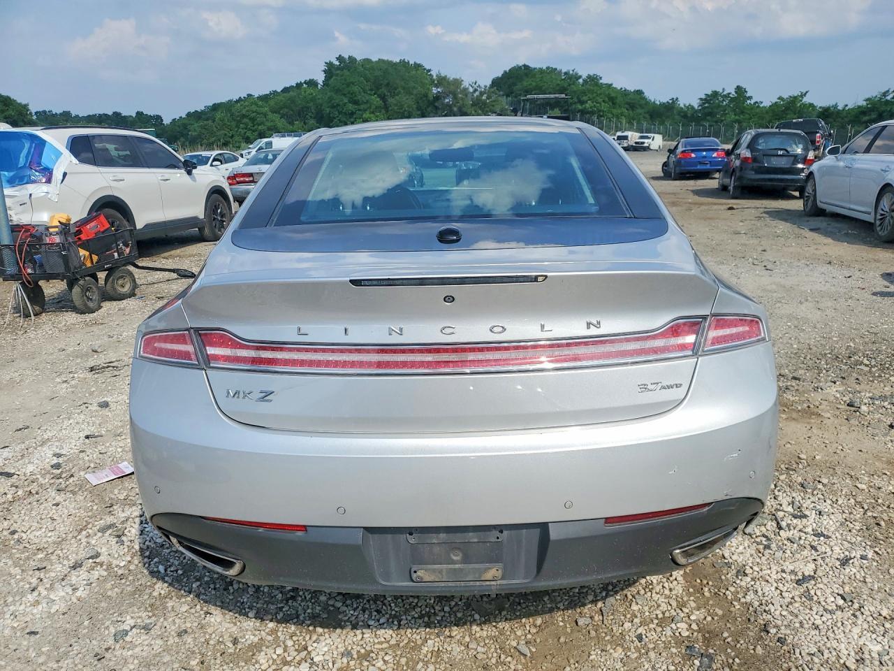 2016 LINCOLN MKZ