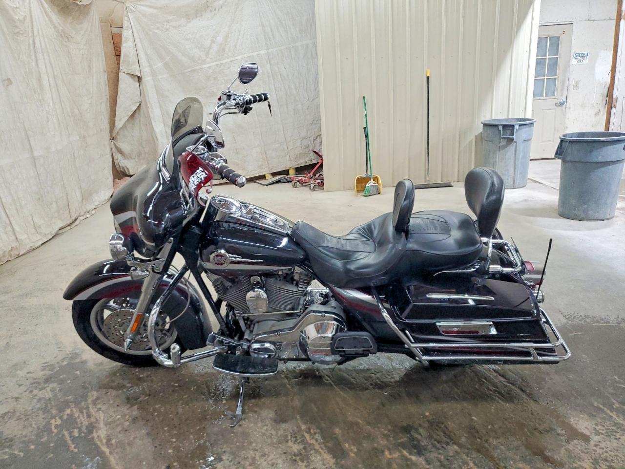 2006 HARLEY-DAVIDSON FLHTCUSE