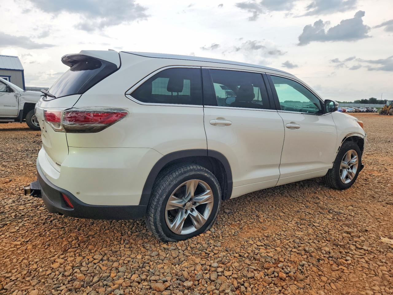 2014 TOYOTA HIGHLANDER
