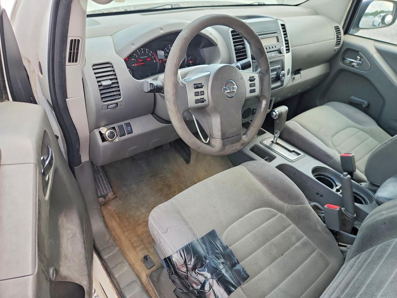 2015 NISSAN Frontier