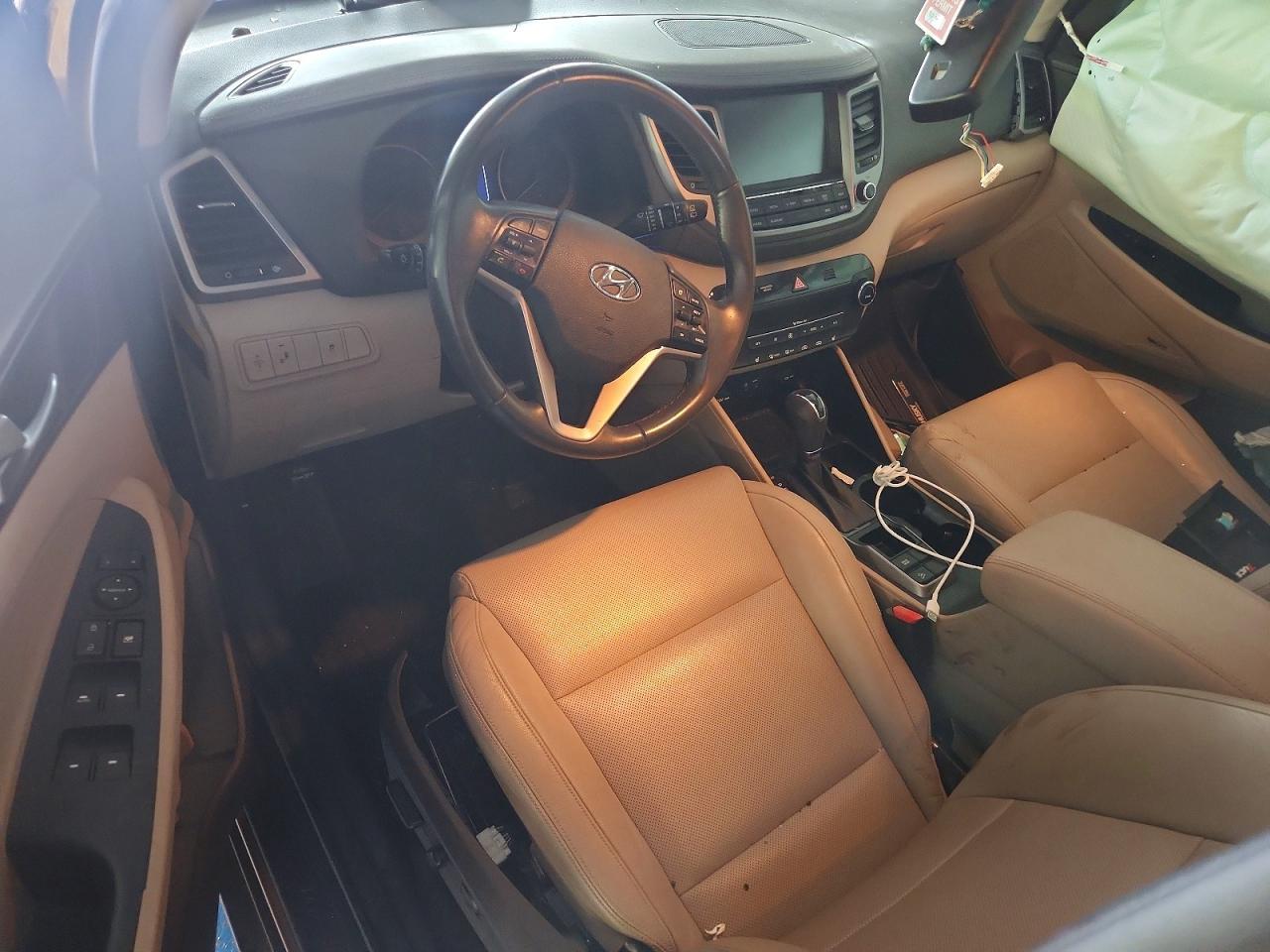 2017 HYUNDAI TUCSON