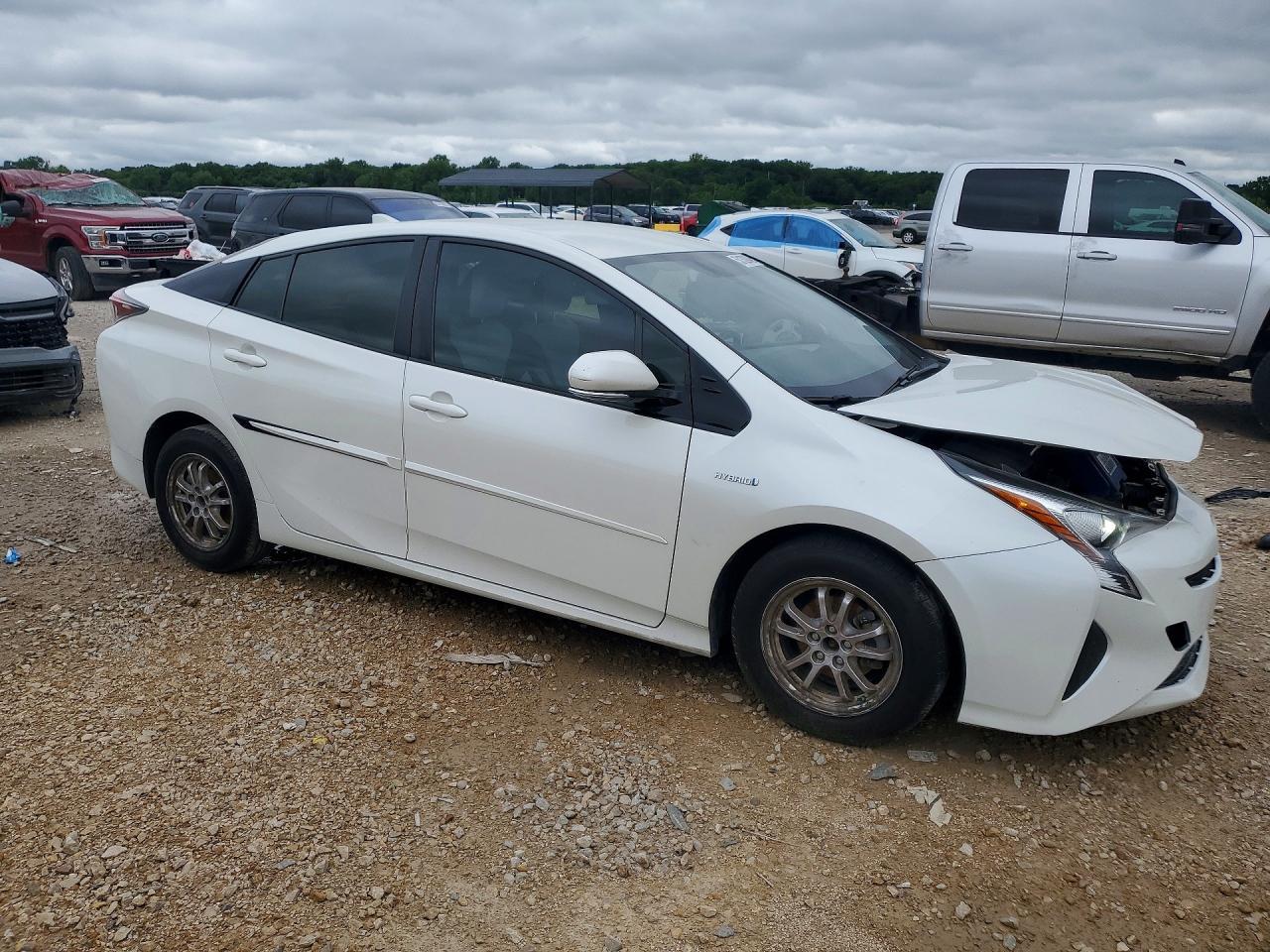 2016 TOYOTA PRIUS