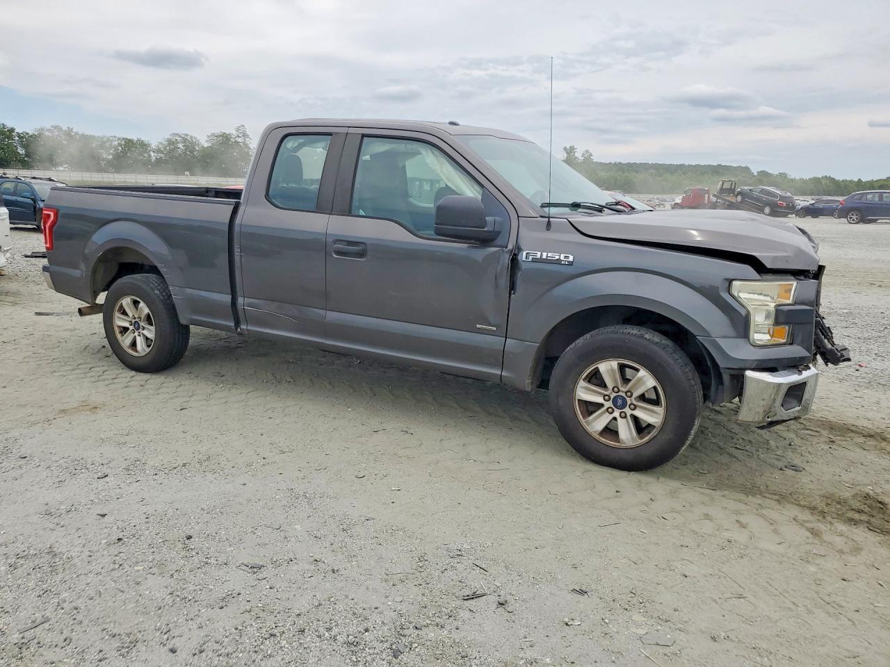 2015 FORD F-150
