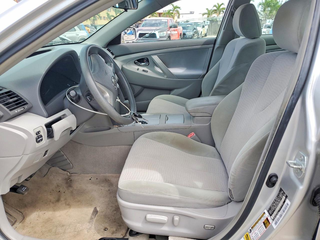 2010 TOYOTA CAMRY