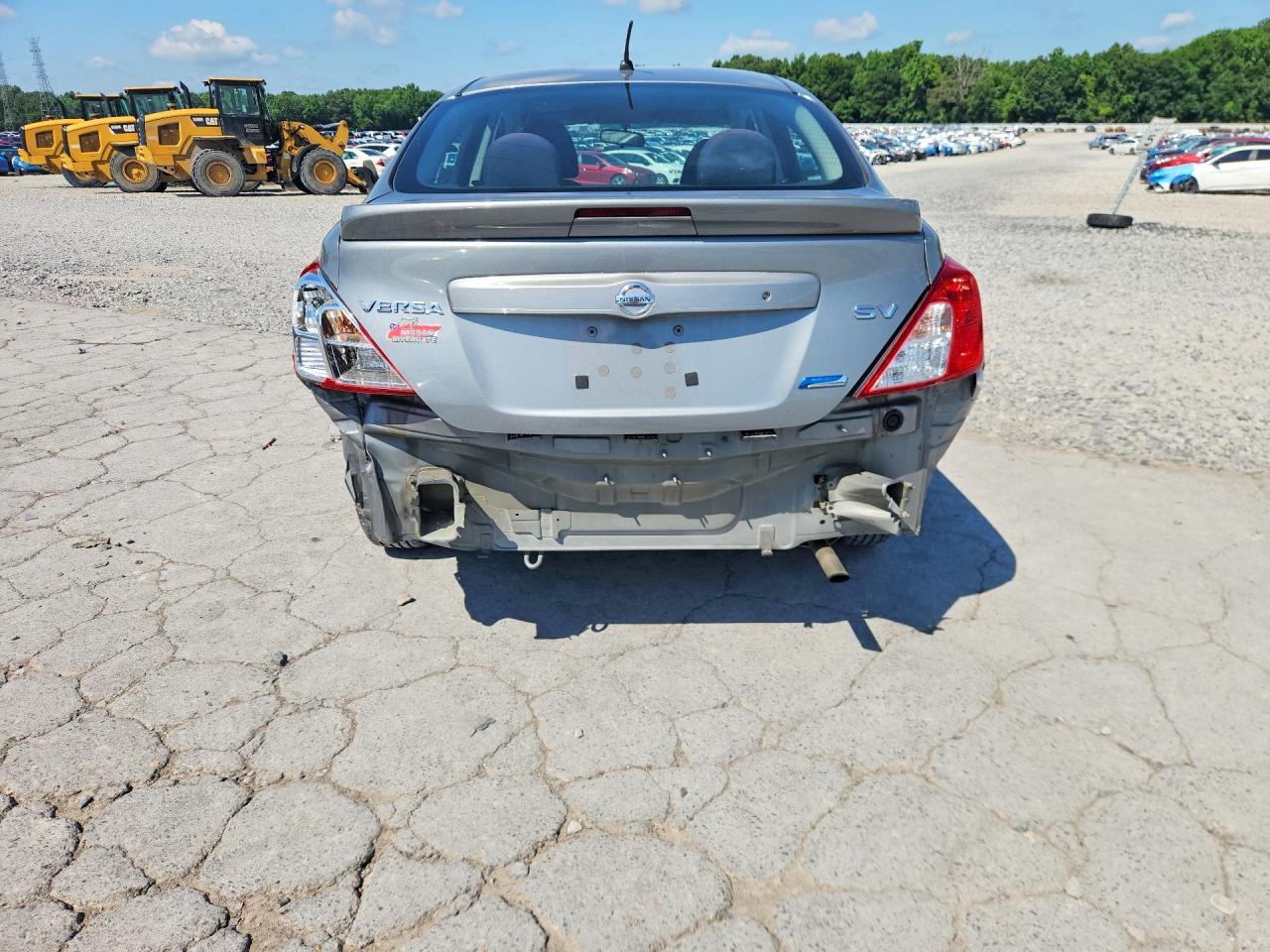 2014 NISSAN VERSA