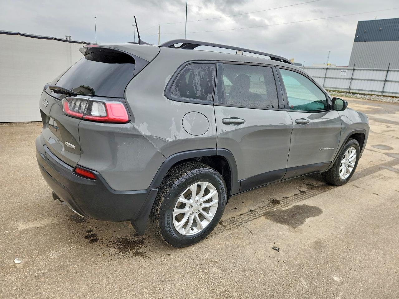 2022 JEEP CHEROKEE