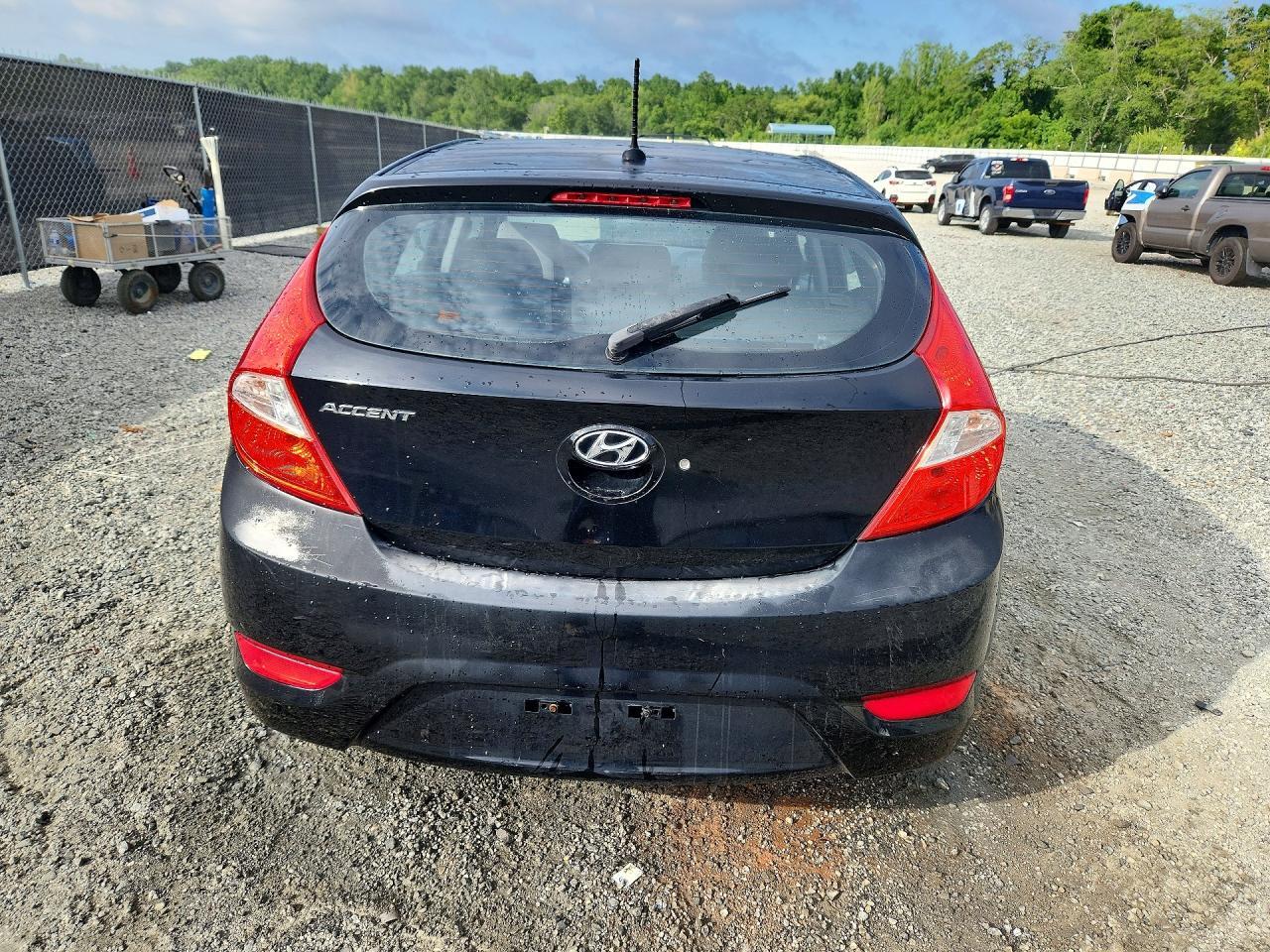 2012 HYUNDAI ACCENT