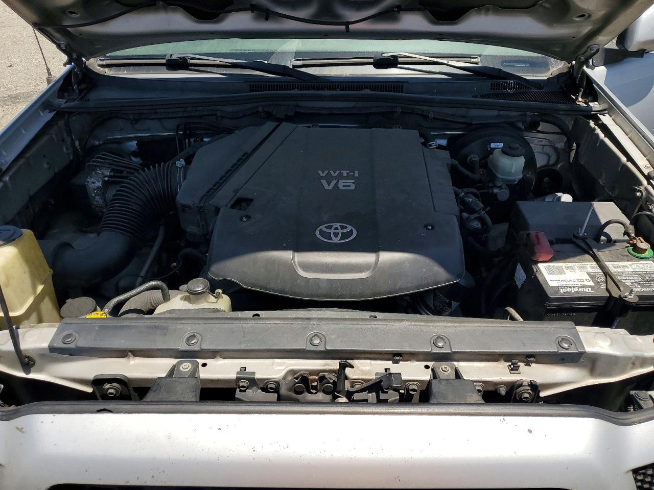 2011 TOYOTA TACOMA