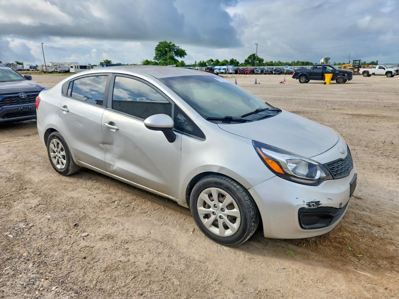 2013 KIA RIO