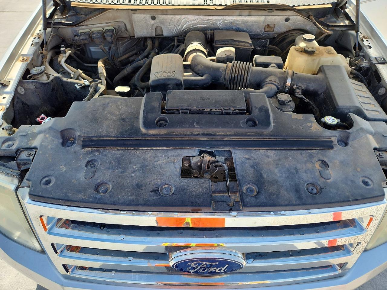 2010 FORD Expedition
